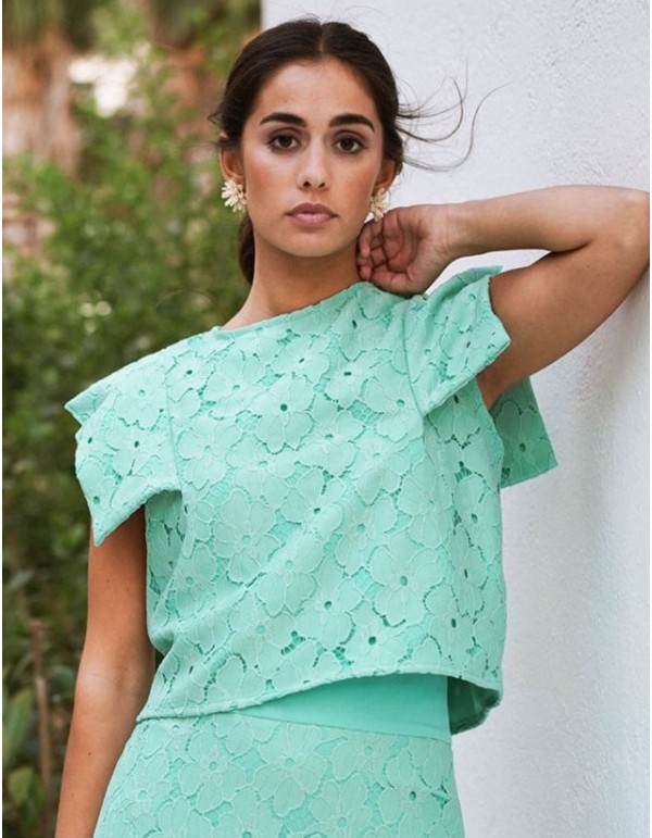 Turquoise green lace top with V-neck sleeves