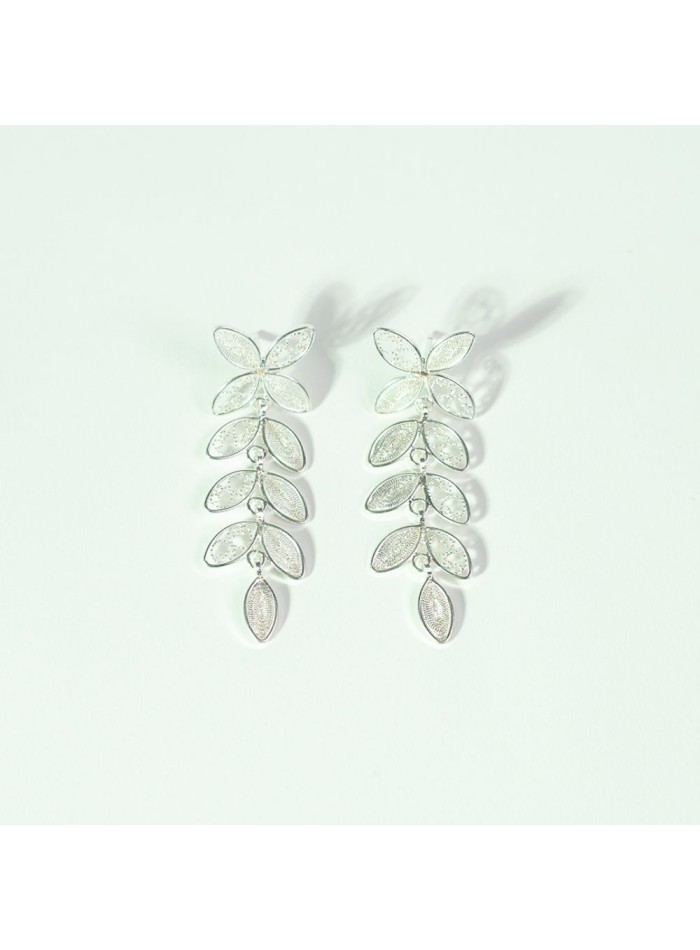 Longues boucles d'oreilles de fête en feuilles...
