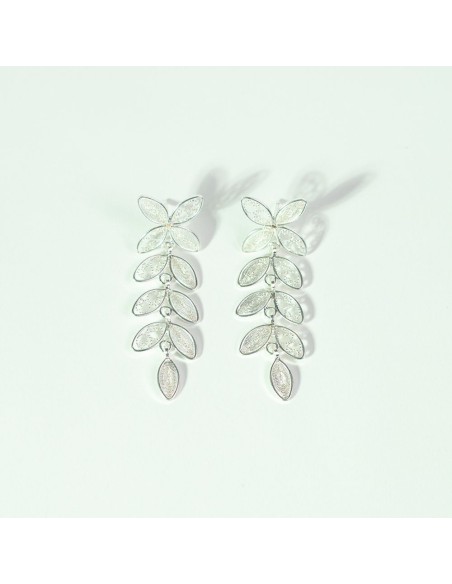 Long party earrings in ivy leaves