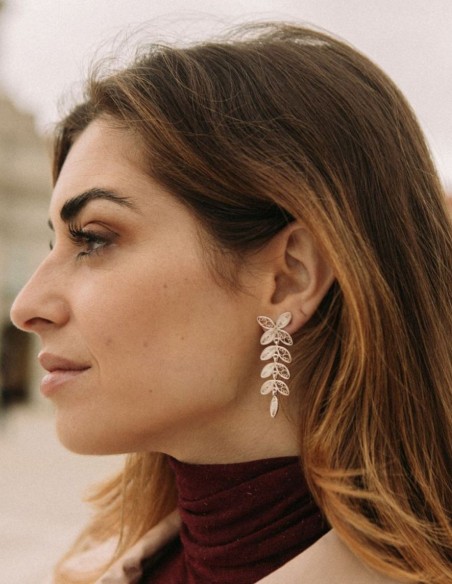 Longues boucles d'oreilles de fête en feuilles de lierre