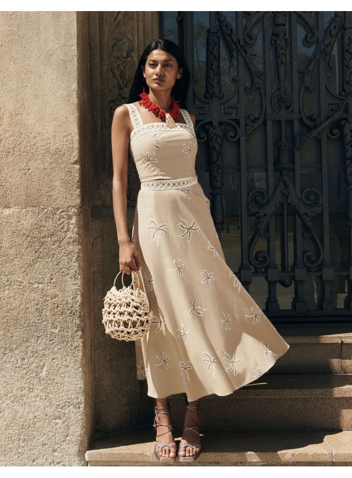 Top para invitada de tirantes anchos beige