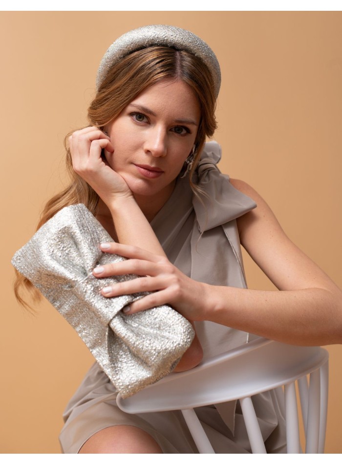 Bolso para invitada en rafia metalizada