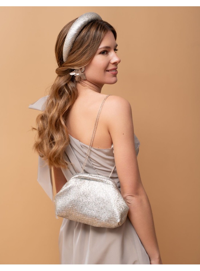 Bolso de fiesta en rafia metalizada con cadena