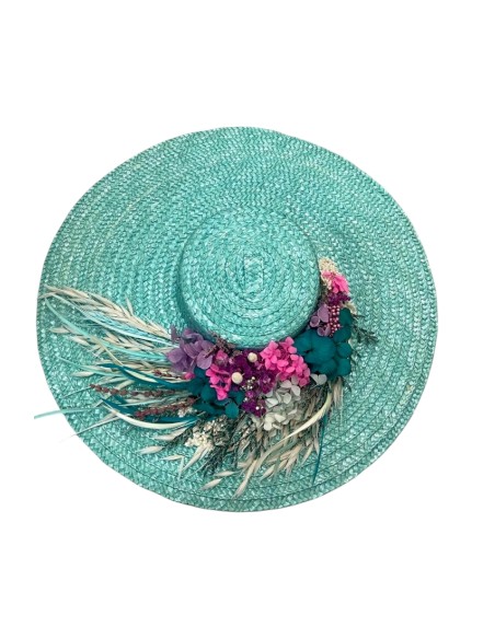 Pamela de invitada verde agua con adorno floral