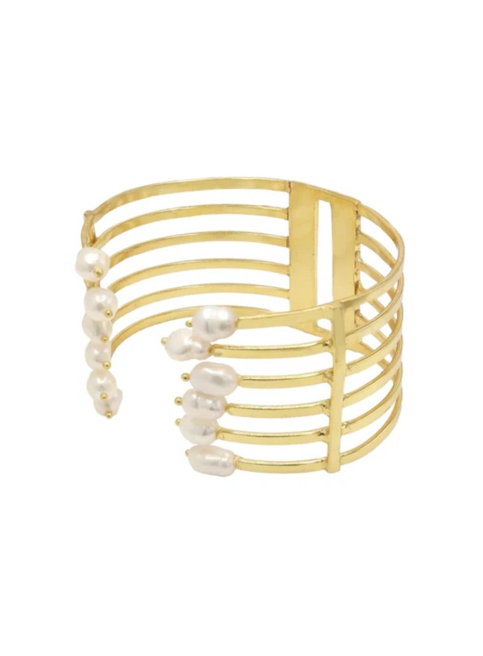 Brazalete dorado ancho con perlas