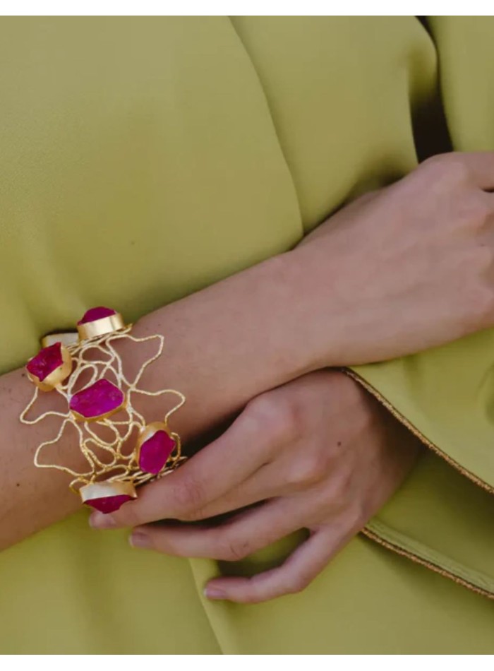 Brazalete dorado con piedras de color cuarzo