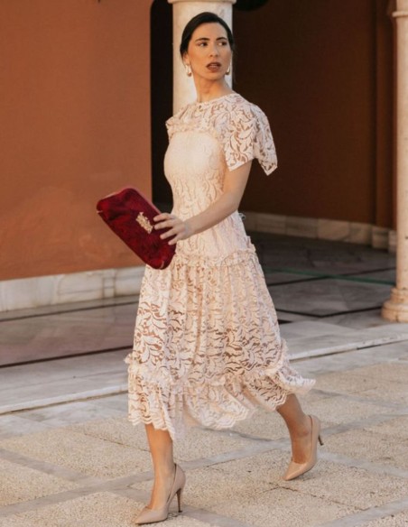 Robe midi en dentelle rose perle avec volants