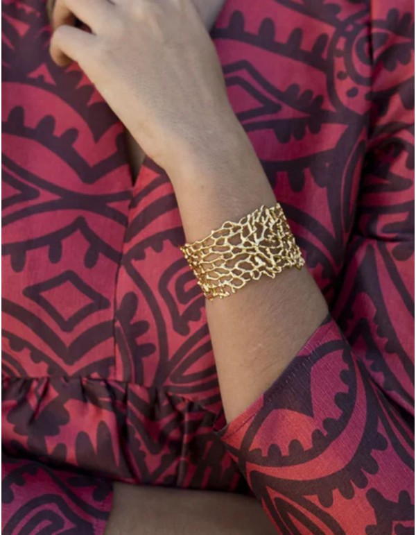 Large bracelet plaqué or avec motif de branches 2