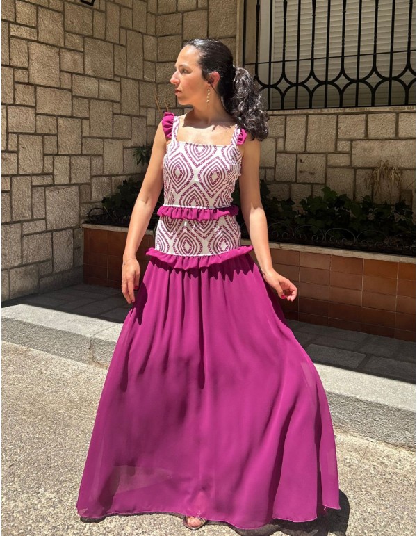 Vestido largo estampado con volantes de gasa