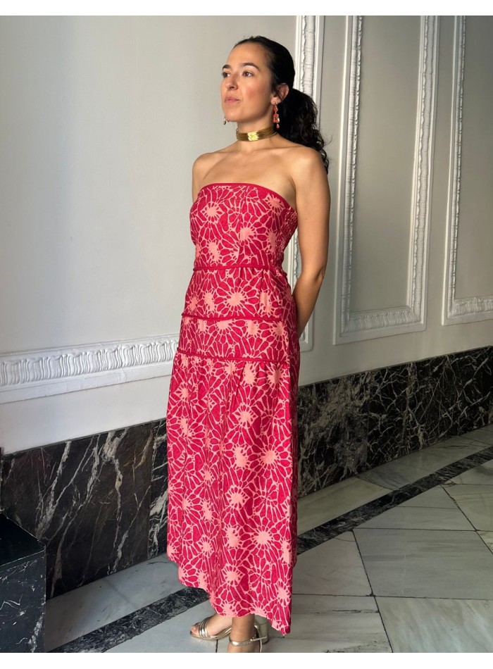 Vestido midi estampado para graduacion con escote palabra de honor