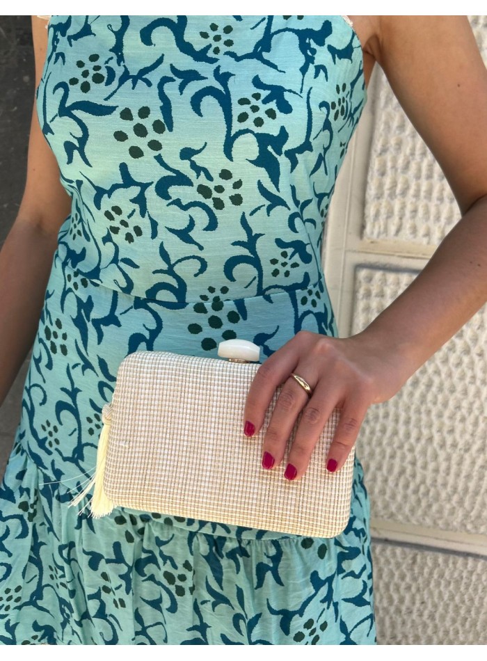 Bolso de fiesta de rafia con borla artesanal