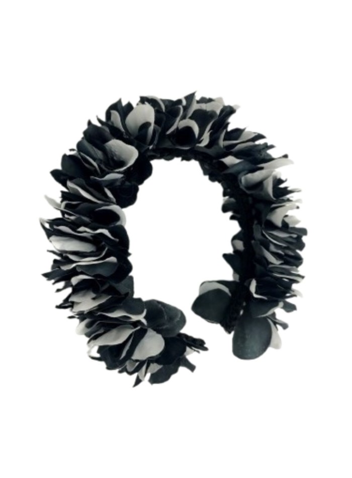 Headband with multicolored hydrangea petals