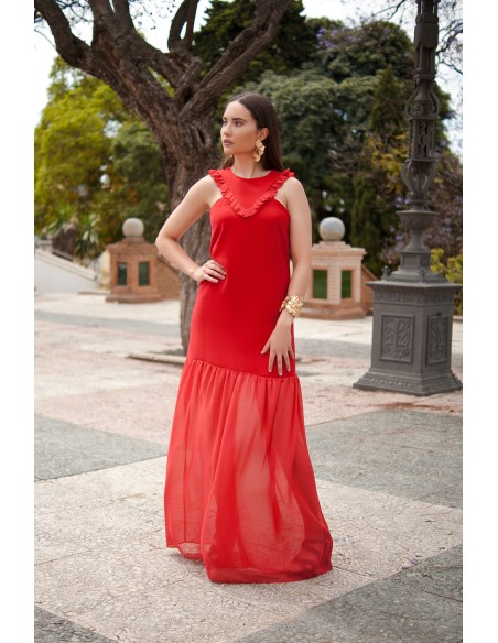 Long guest dress with ruffles and low hips
