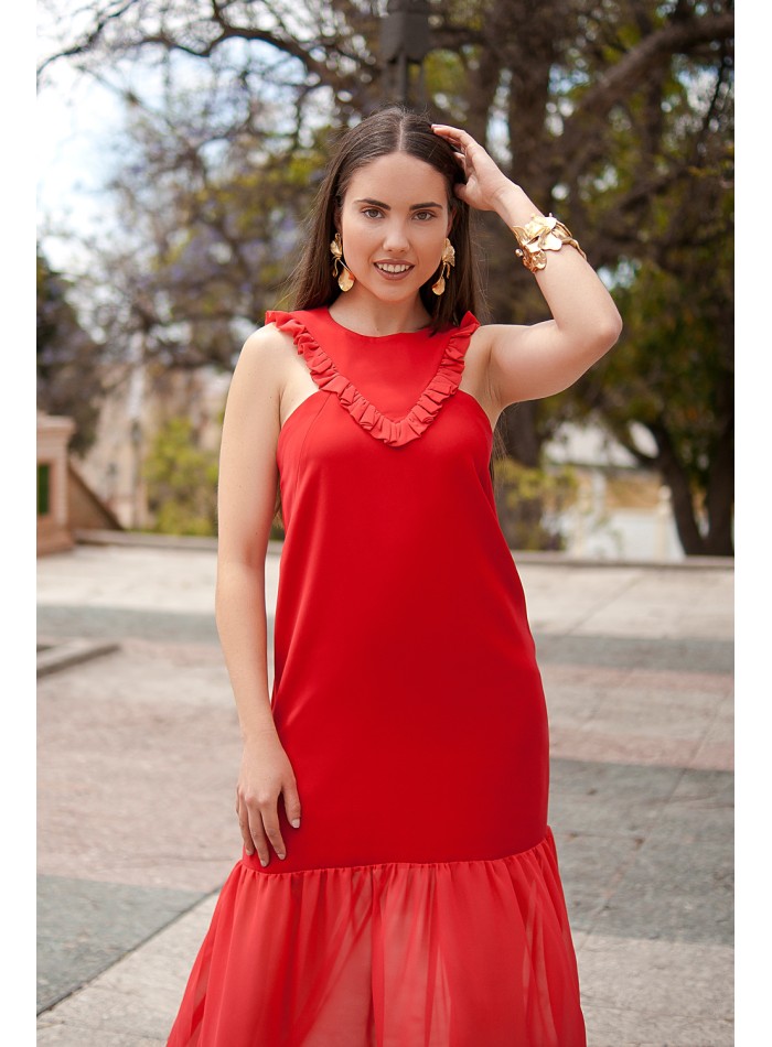 Long guest dress with ruffles and low hips