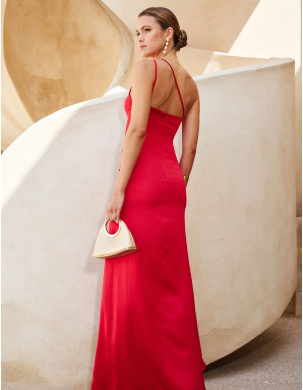 Vestido para invitada largo asimétrico rojo 2