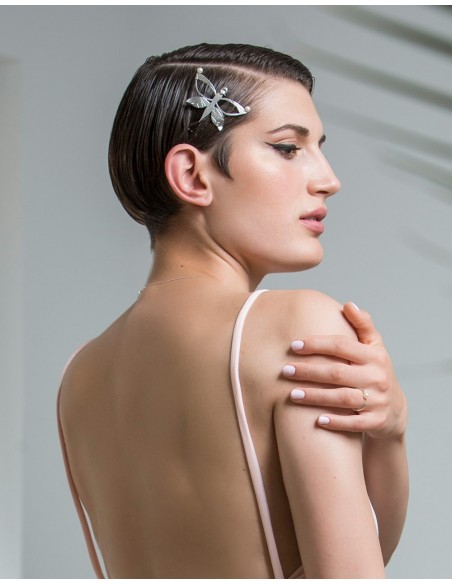 Eme Jewels butterfly headdress at INVITADISIMA, you will be the ideal guest. Eme Jewels butterfly headdress at INVITADISIMA, you will be the ideal guest.