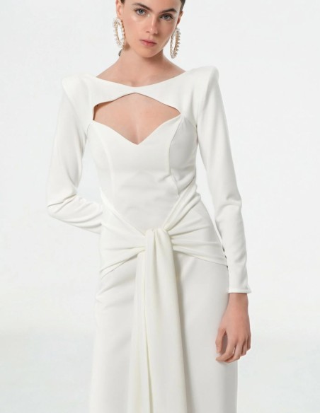 Vestido largo blanco de novia con manga larga y escote cut-out para boda civil Vestido largo blanco de novia con manga larga y escote cut-out para boda civil