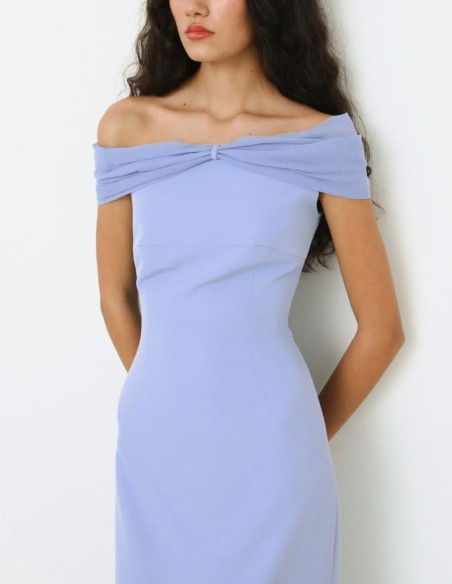 Robe de soirée midi bleue avec encolure bandeau drapée