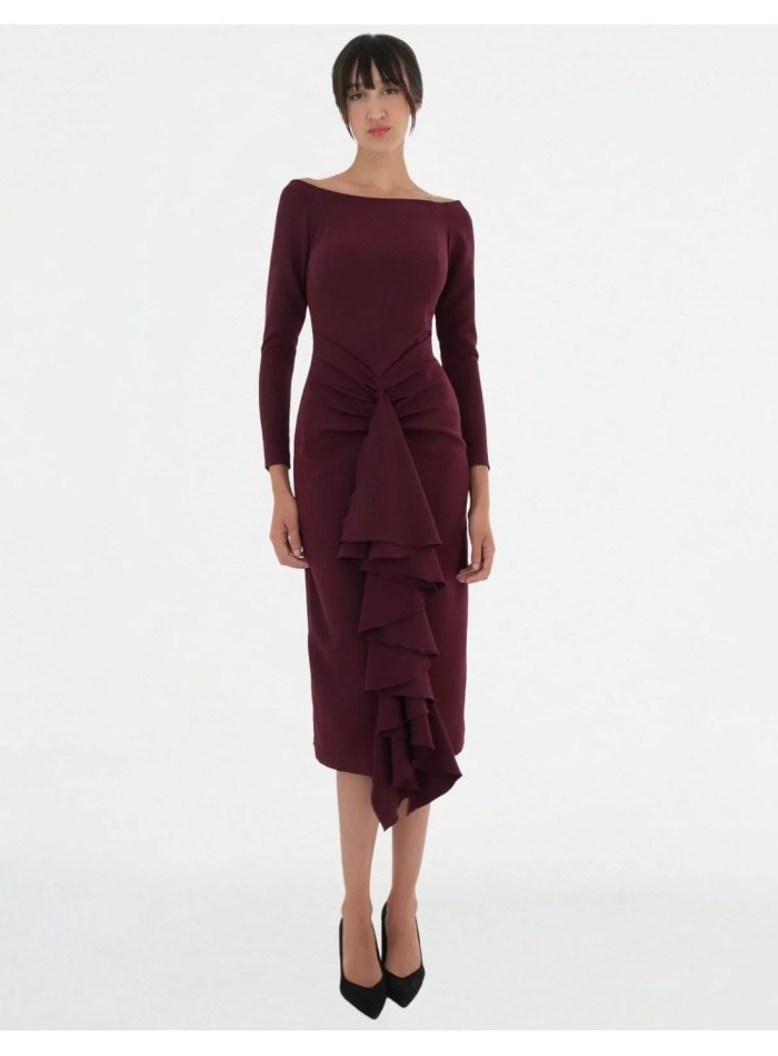 Robe de cocktail grenat à manches longues et centre drapé