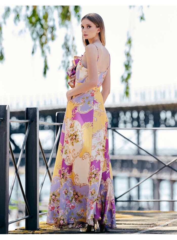 Longue robe d'invité à imprimé fleuri avec...