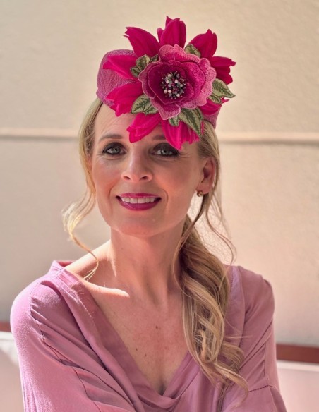 Fuchsia sinamay guest headpiece with flowers
