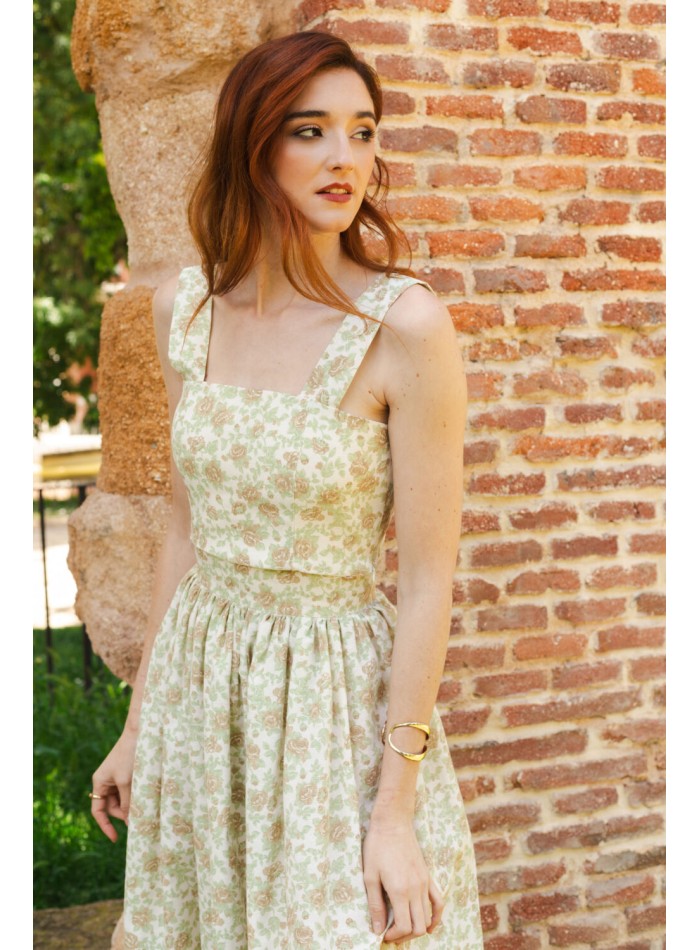 Wide strap top with floral print