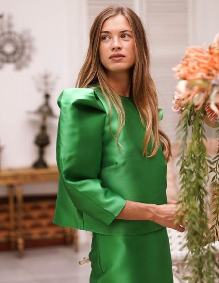 Party top in green mikado with puffed sleeves
