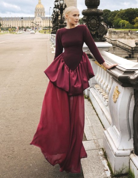 Vestido largo burdeos con falda de gasa desmontable