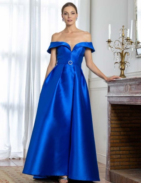 Vestido largo de invitada con escote bardot y cinturón joya para ocasiones especiales Vestido largo de invitada con escote bardot y cinturón joya para ocasiones especiales