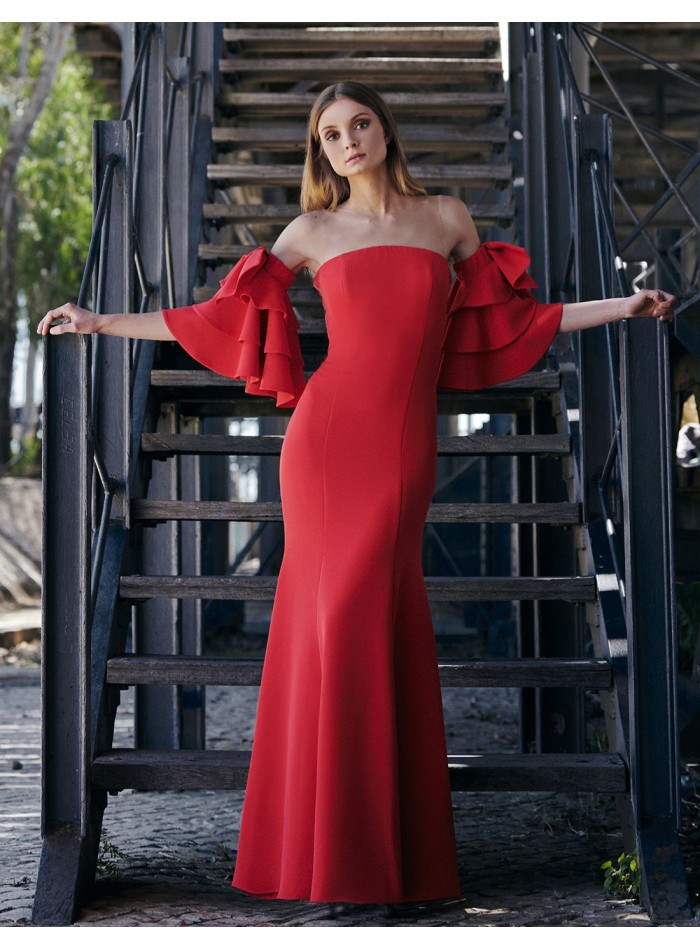 Vestido largo de invitada con manga de volantes y corte sirena