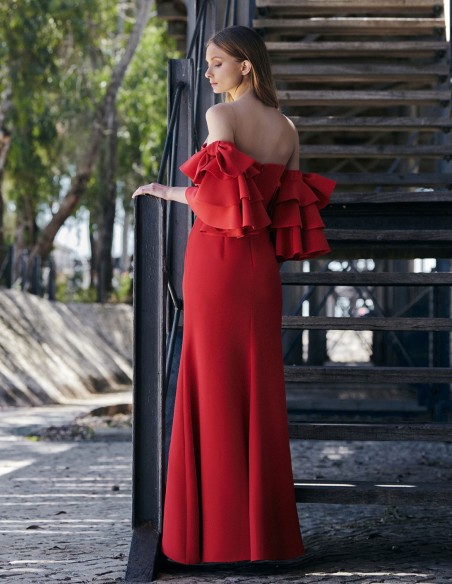 Vestido largo de invitada con manga de volantes y corte sirena color rojo Vestido largo de invitada con manga de volantes y corte sirena color rojo