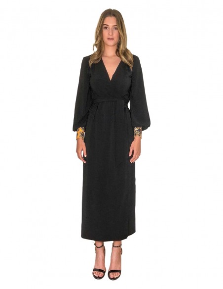 Vestido en crep negro de CoCo VeVe Vestido en crep negro de CoCo VeVe