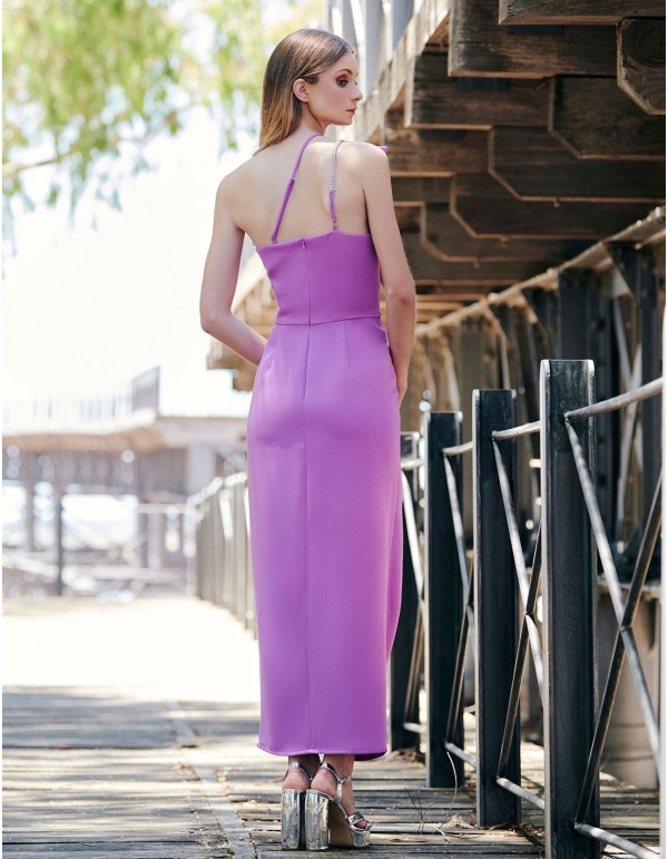 Vestido para invitada de corte recto con tirantes asimétricos 2