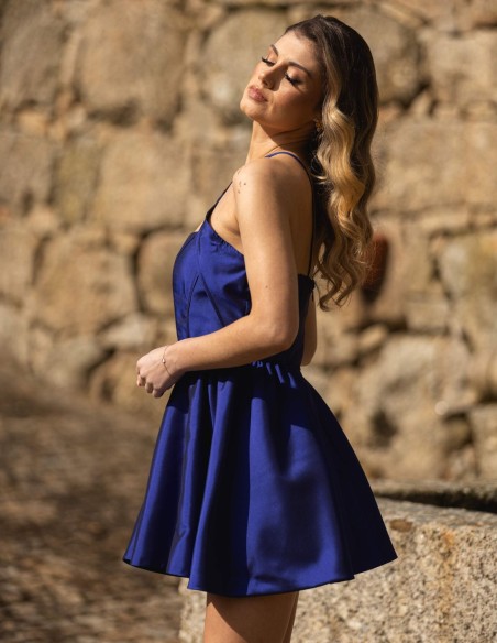 Short party dress with crossed straps