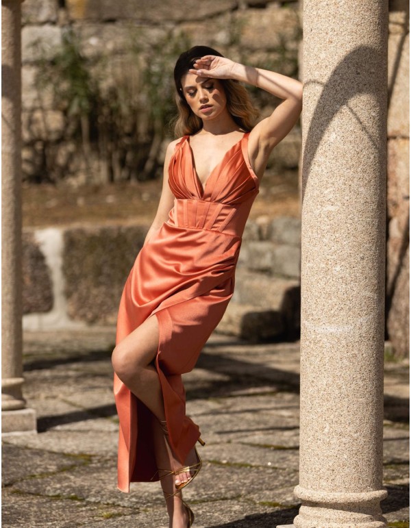 Midi party dress with draped corset and side opening 2