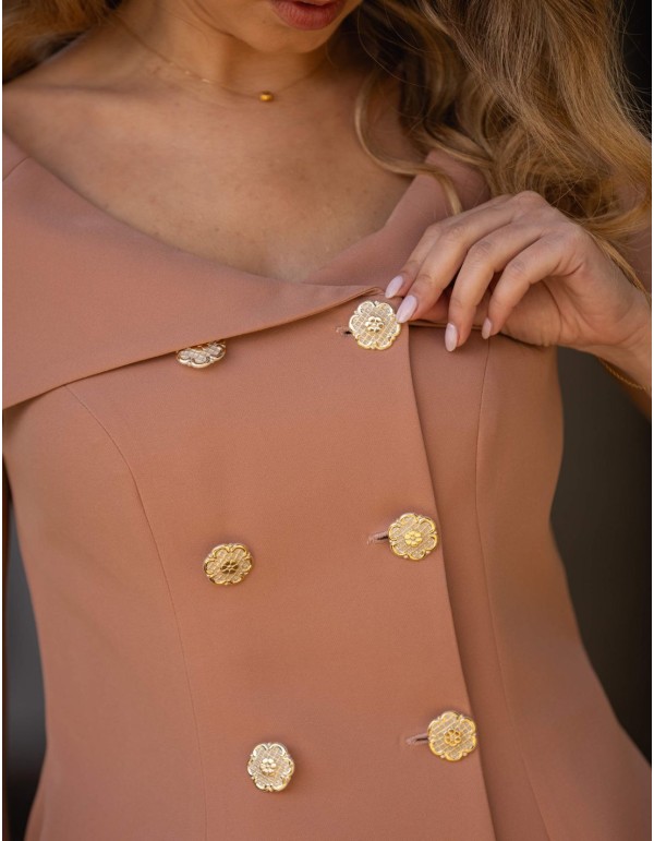 Conjunto de invitada con top de botones y pantalones 2