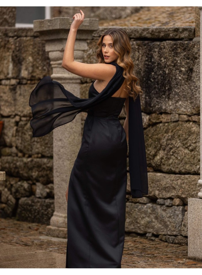 Long party dress with maxi slit and sweetheart...