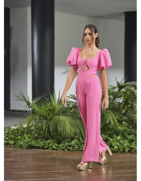 Guest jumpsuit with openings and puffed sleeves