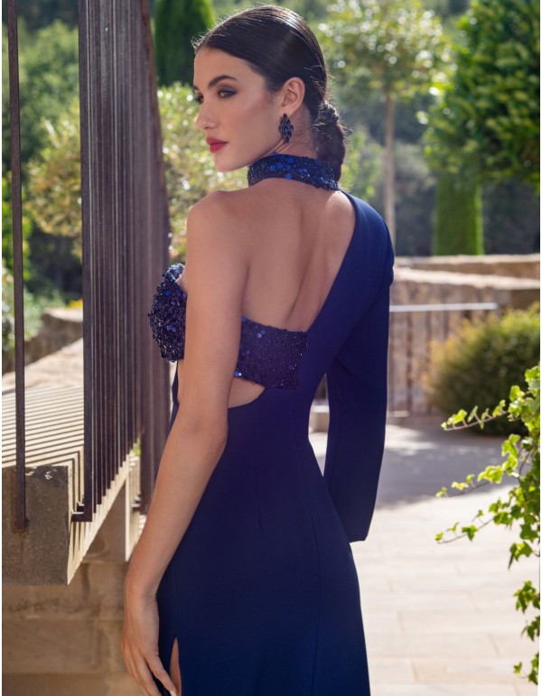 Robe d'invité longue avec détails en paillettes et... 2