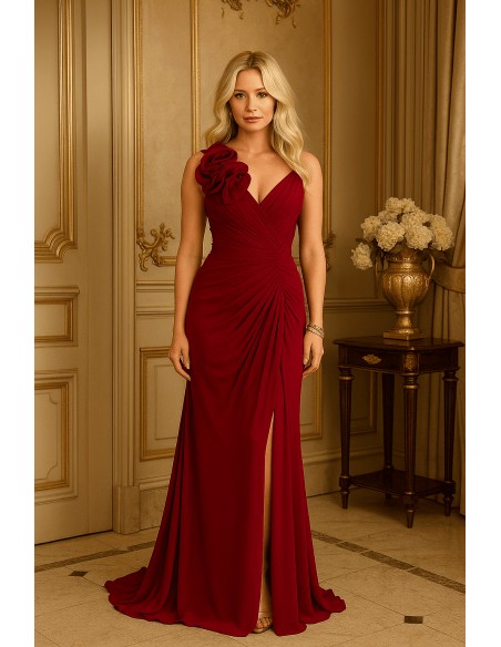 Long gown with V-neckline and flower detail on the strap
