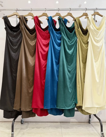 Long gown with satin fabric and open back all colours