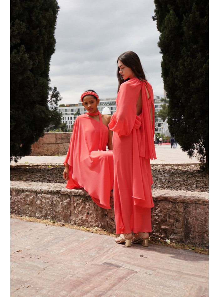 Vestido midi de gasa con escote asimétrico y...