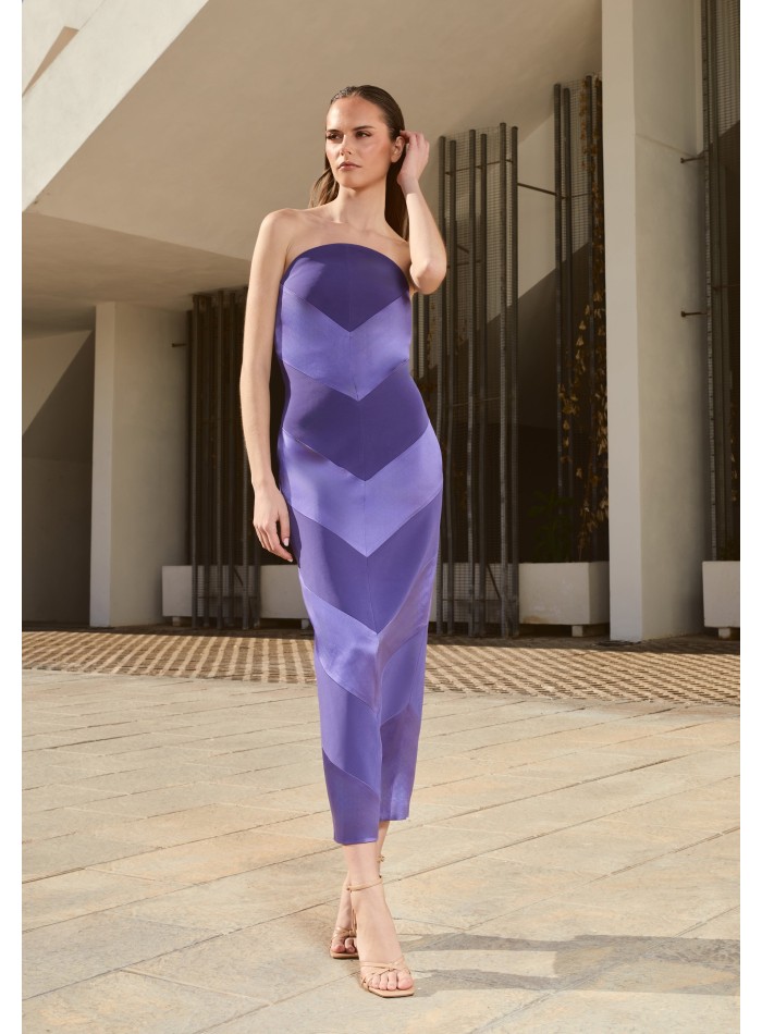 Strapless purple midi dress with curved neckline