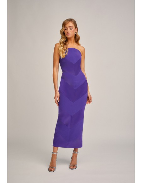 Robe midi violette sans bretelles avec encolure incurvée