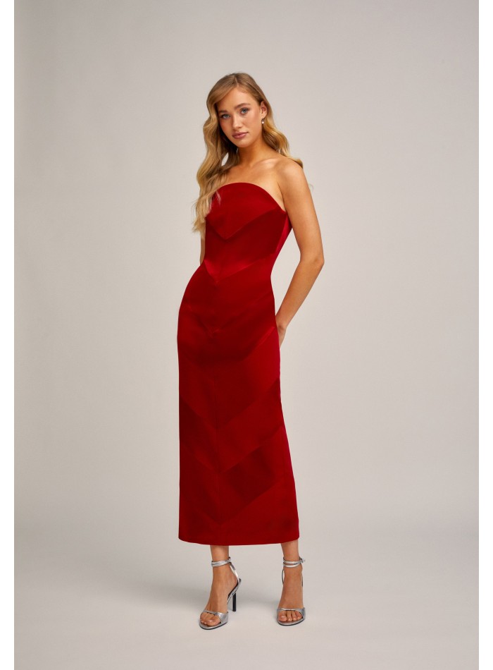 Strapless red midi dress with curved neckline