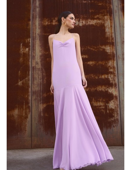 Vestido largo lila de tirantes con escote fruncido y falda de capa para ocasiones especiales Vestido largo lila de tirantes con escote fruncido y falda de capa para ocasiones especiales