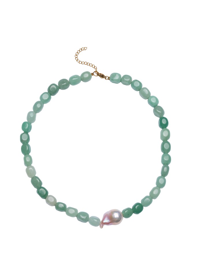 Collar de piedras aguamarina con detalle de perla