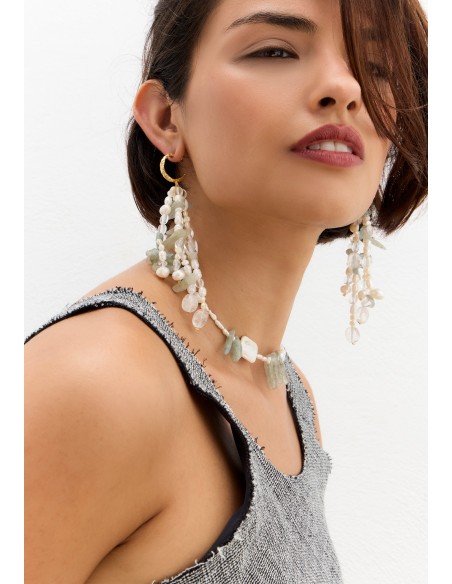 Collier de perles avec détails en aigue-marine