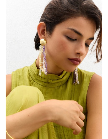 Pendientes dorados con piedras multicolor