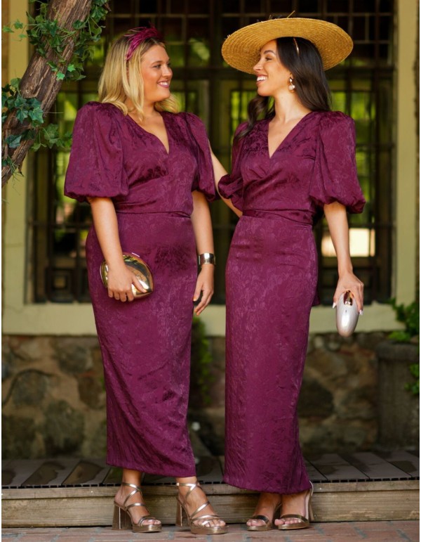 Two-piece jaquard wine guest ensemble